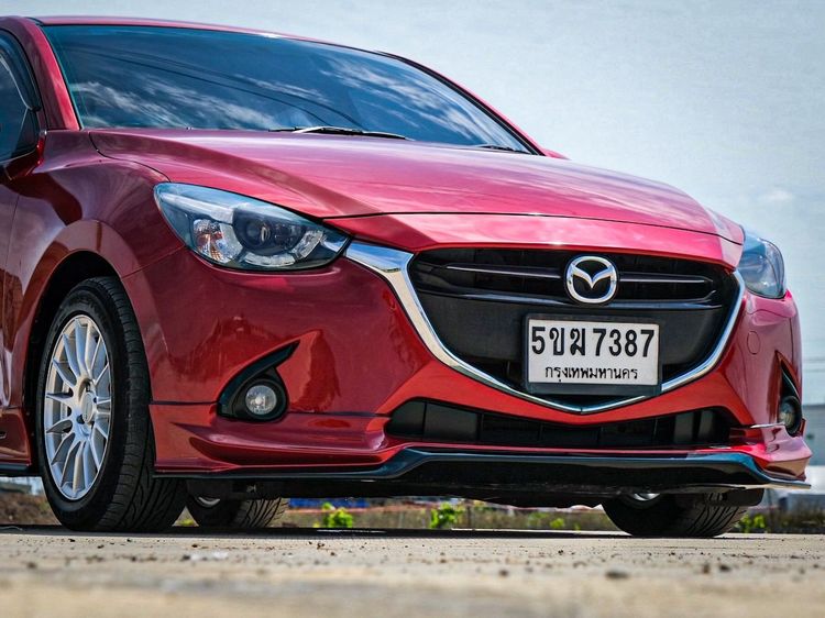 Mazda Mazda 2 2016 1.3 High Plus Sedan เบนซิน เกียร์อัตโนมัติ แดง รูปที่ 3