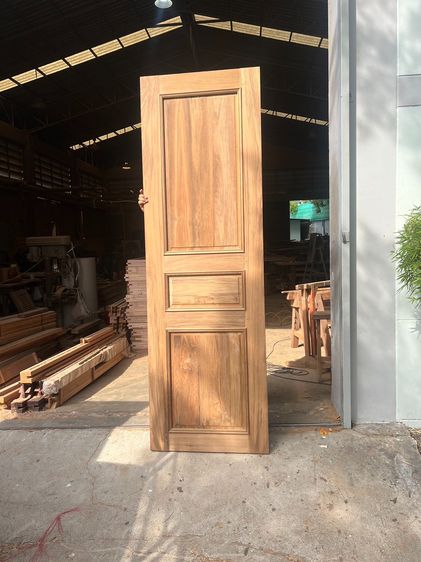 บานประตูไม้สักพม่า รับผลิตตามแบบ ตามขนาด มีบริการจัดส่งทั่วไทย