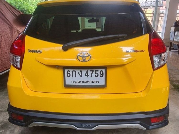 Toyota Yaris 2017 1.5 TRD Sportivo Sedan เบนซิน ไม่ติดแก๊ส เกียร์อัตโนมัติ เหลือง รูปที่ 4