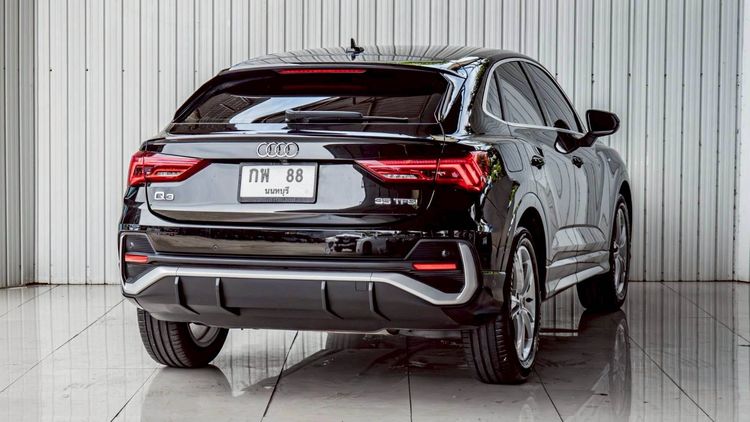 Audi Audi Q3  2022 2.0 TFSI AWD Utility-car เบนซิน ไม่ติดแก๊ส เกียร์อัตโนมัติ ดำ รูปที่ 3