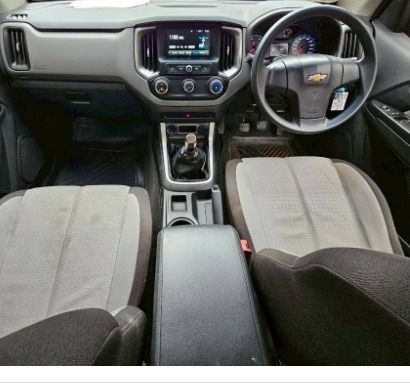 Chevrolet Colorado 2019 2.5 LT Pickup ดีเซล เกียร์ธรรมดา น้ำเงิน รูปที่ 3
