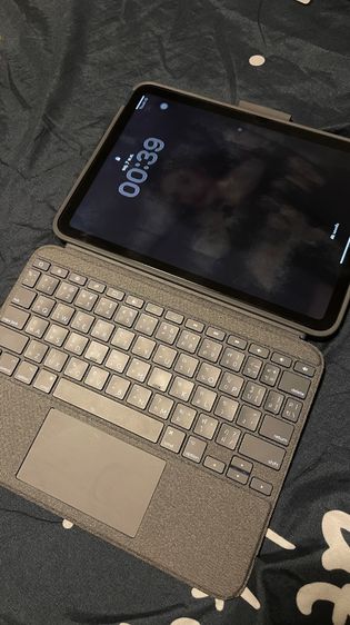 เคสipad A16 ของ Logi tech พร้อมคีย์บอร์ด