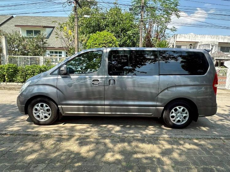 Hyundai H-1  2011 2.5 Maesto Deluxe Van ดีเซล ไม่ติดแก๊ส เกียร์อัตโนมัติ เทา รูปที่ 4