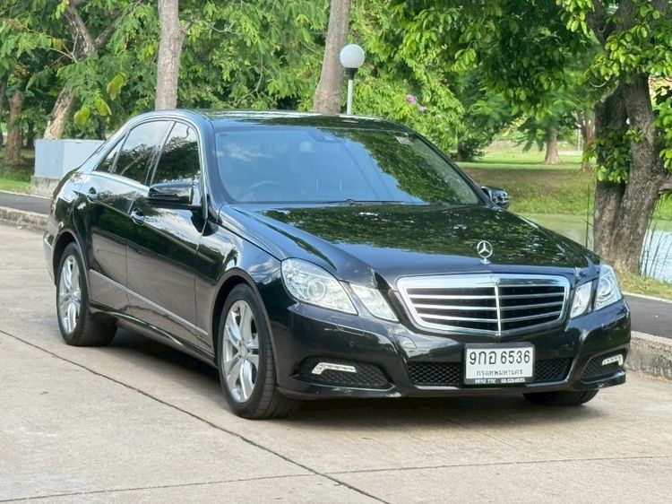 รถ Mercedes-Benz E-Class E300 สี ดำ