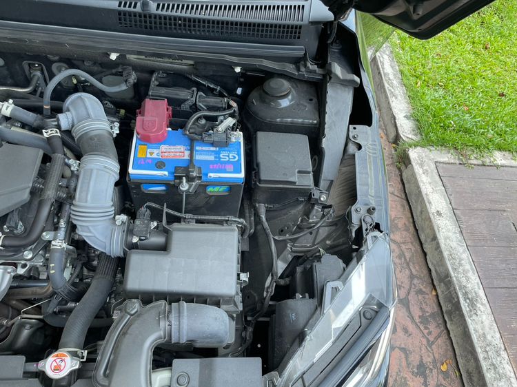 Toyota Yaris ATIV 2024 1.2 Smart Sedan เบนซิน ไม่ติดแก๊ส เกียร์อัตโนมัติ ดำ รูปที่ 3