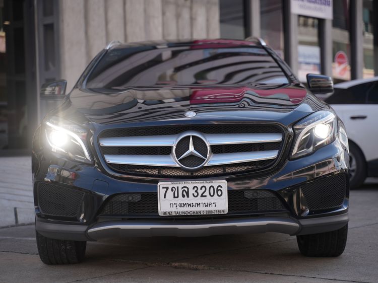Mercedes-Benz GLA-Class 2016 GLA250 Sedan เบนซิน ไม่ติดแก๊ส เกียร์อัตโนมัติ ดำ รูปที่ 4