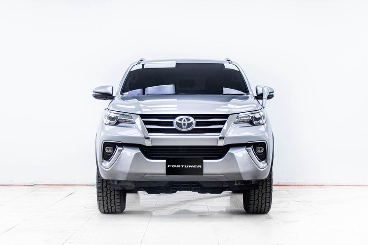 Toyota Fortuner 2019 2.4 V Utility-car ดีเซล ไม่ติดแก๊ส เกียร์อัตโนมัติ เทา รูปที่ 4