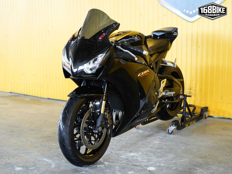 New Honda CBR1000RR ปี 2014 ดาวน์เริ่มต้น 49,000 บาท