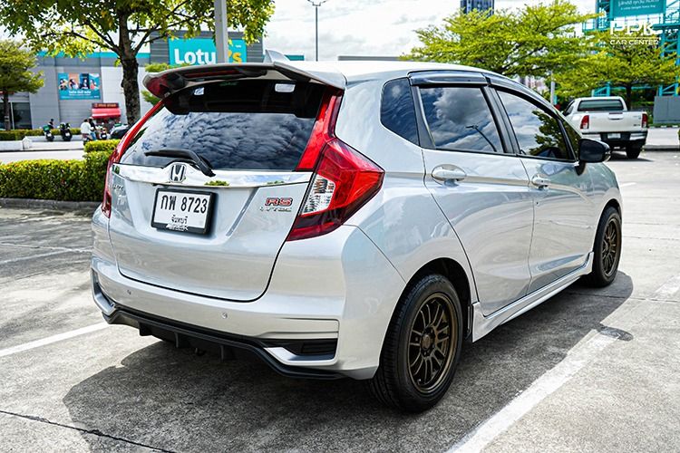 Honda Jazz 2018 1.5 RS i-VTEC Sedan เบนซิน ไม่ติดแก๊ส เกียร์อัตโนมัติ เทา รูปที่ 4