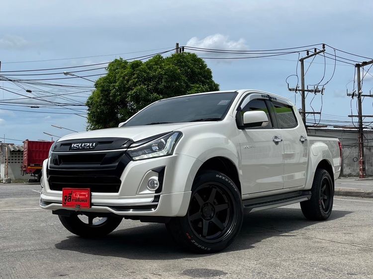 รถ Isuzu D-MAX 1.9 Hi-Lander Stealth Z Prestige สี ขาว