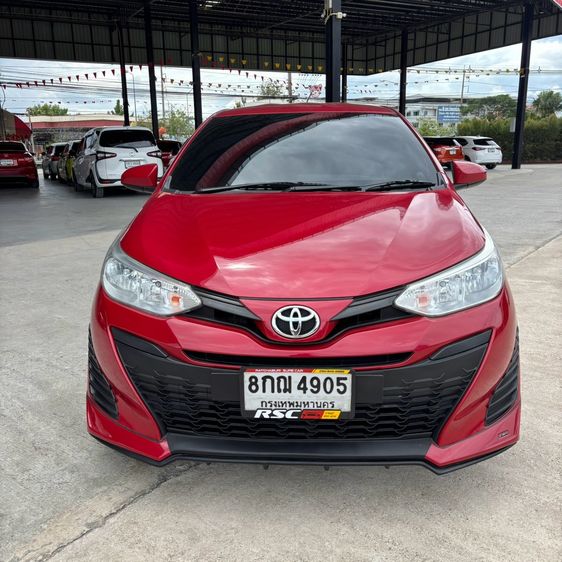 Toyota Yaris 2018 1.2 J Sedan เบนซิน ไม่ติดแก๊ส เกียร์อัตโนมัติ แดง รูปที่ 4