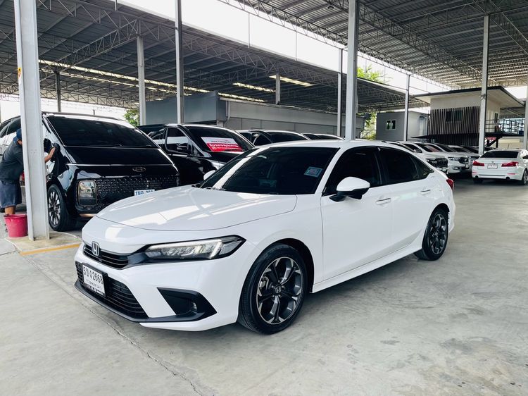 รถ Honda Civic 2.0 eHEV EL+ สี ขาว