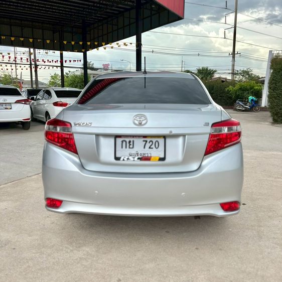 Toyota Vios 2016 1.5 E Sedan เบนซิน ไม่ติดแก๊ส เกียร์อัตโนมัติ เทา รูปที่ 4