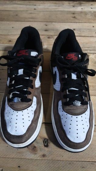 Nike รองเท้าผ้าใบ อื่นๆ UK 8 | EU 42 | US 8.5 น้ำตาล ขายครับ 2700 ไซส์ 42 ครับ สภาพสวย