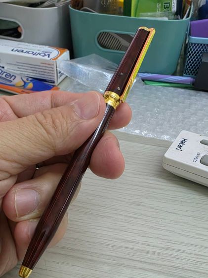 อื่นๆ S.T. Dupont Classique Ballpoint Pen Burgundy Laque de Chine ขายตามสภาพ