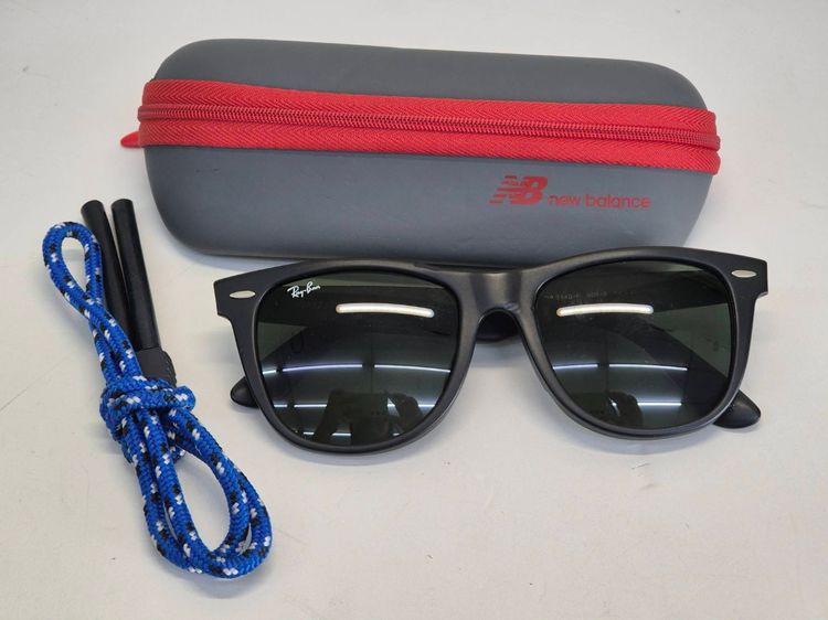 Ray-Ban Original Wayfarer RB2140F 901S ไซซ์ 52 กรอบดําด้าน เลนส์เขียว G-15