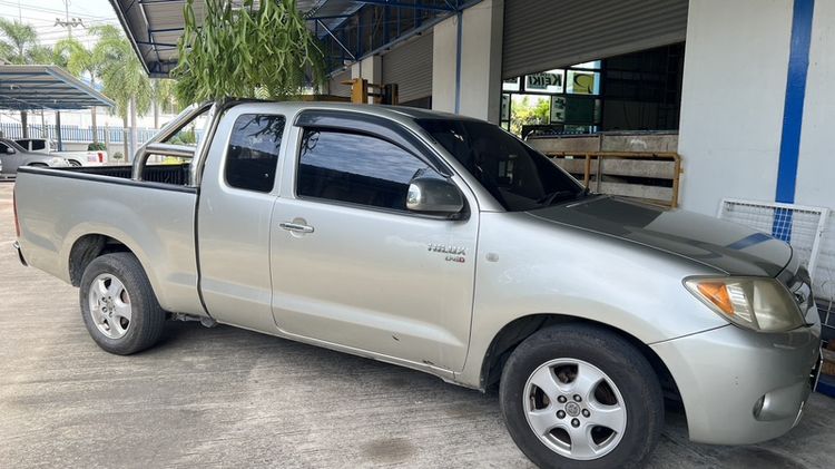 Toyota Hilux Vigo 2006 2.5 Single J Pickup ดีเซล ไม่ติดแก๊ส เกียร์ธรรมดา บรอนซ์ทอง รูปที่ 3