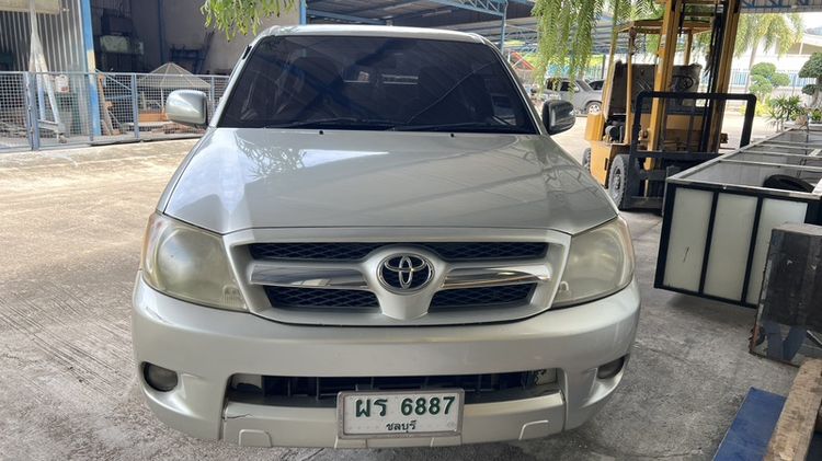 รถ Toyota Hilux Vigo 2.5 Single J สี บรอนซ์ทอง
