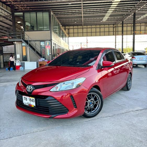 Toyota Vios 2018 1.5 E Sedan เบนซิน ไม่ติดแก๊ส เกียร์อัตโนมัติ แดง