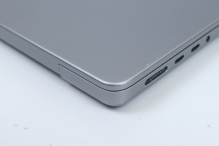 MacBook Pro M2 Pro 14" 16.1TB  รูปที่ 12
