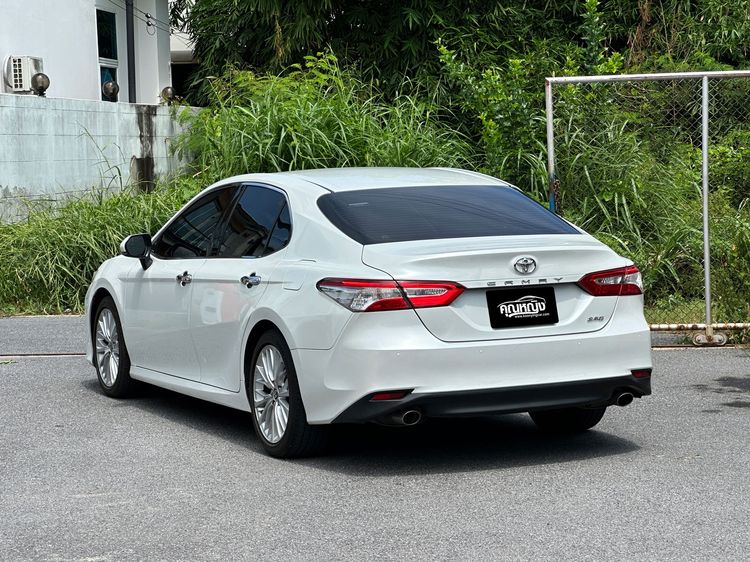 Toyota Camry 2021 2.5 G Sedan เบนซิน ไม่ติดแก๊ส เกียร์อัตโนมัติ ขาว รูปที่ 2