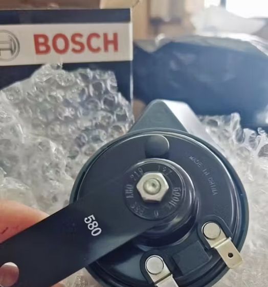 แตร Bosch แท้ (ของใหม่) ปลั๊กตรงรุ่น พร้อมชุดสายไฟ รูปที่ 3