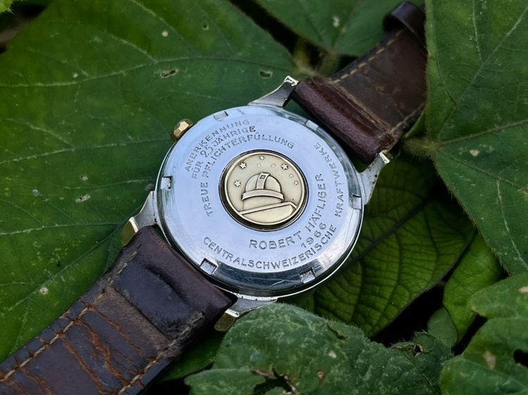 Omega รูปที่ 4