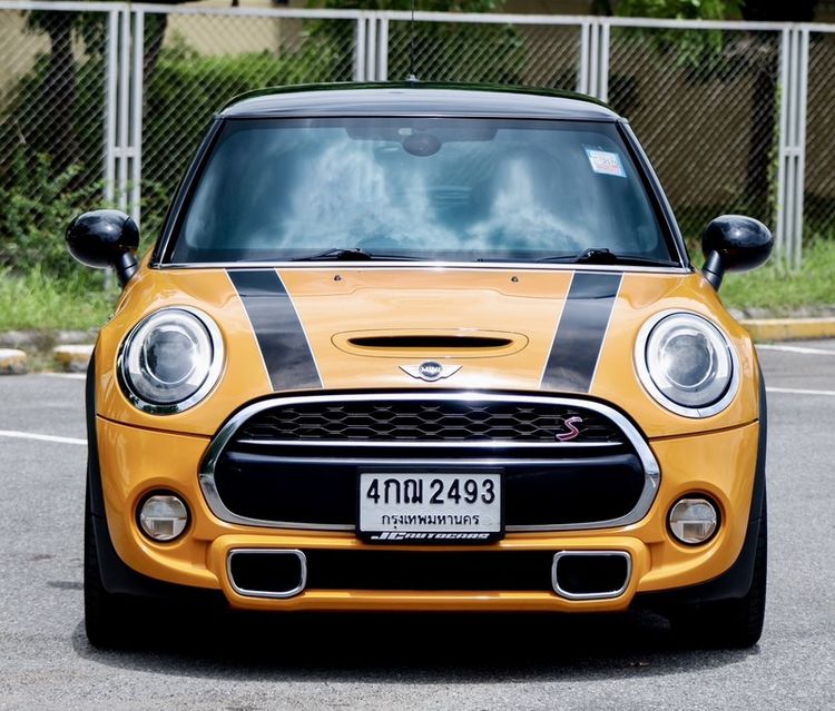 Mini Hatch Cooper 2015 2.0 S Sedan เบนซิน ไม่ติดแก๊ส เกียร์อัตโนมัติ เหลือง รูปที่ 2