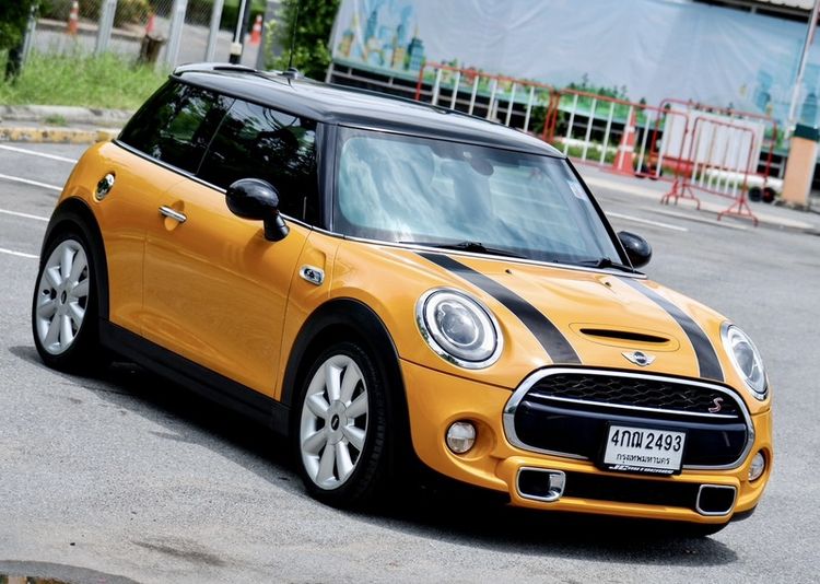 Mini Hatch Cooper 2015 2.0 S Sedan เบนซิน ไม่ติดแก๊ส เกียร์อัตโนมัติ เหลือง รูปที่ 3