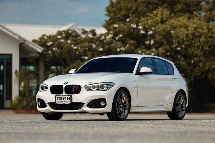 BMW Series 1 2016 118i Utility-car เบนซิน ไม่ติดแก๊ส เกียร์อัตโนมัติ ขาว รูปที่ 4