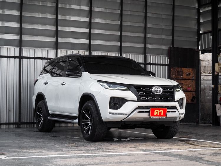 Toyota Fortuner 2020 2.4 Leader G Utility-car ดีเซล ไม่ติดแก๊ส เกียร์อัตโนมัติ ขาว รูปที่ 2