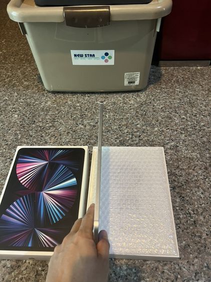 ขายiPadPro11นิ้วM1สีSilver128กิ๊กWifi Celluer ใส่ซิมได้ยกกล่องใช้งานดีถูกๆสภาพสวยๆ รูปที่ 5
