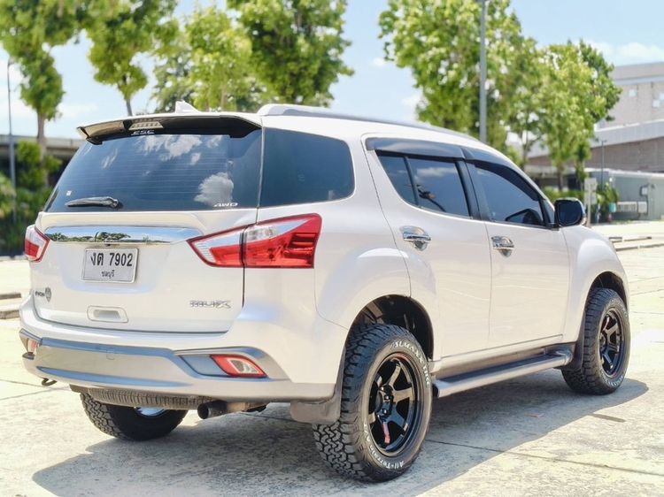 Isuzu MU-X 2017 3.0 Ultimate AT 4WD Utility-car ดีเซล ไม่ติดแก๊ส เกียร์อัตโนมัติ ขาว รูปที่ 3