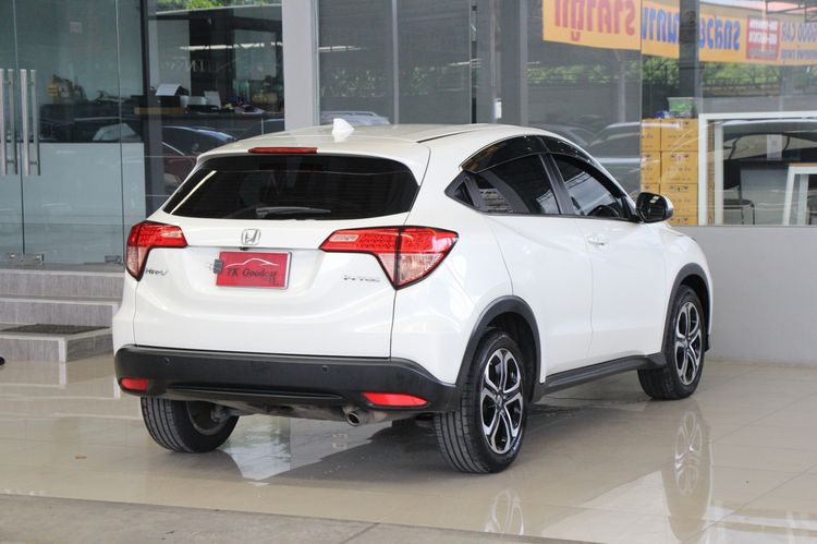 Honda HR-V 2018 1.8 S Utility-car เบนซิน ไม่ติดแก๊ส เกียร์อัตโนมัติ ขาว รูปที่ 2
