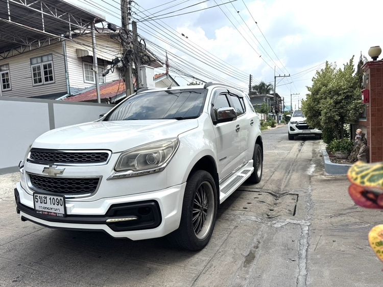 รถ Chevrolet Trailblazer 2.8 LTZ สี ขาว
