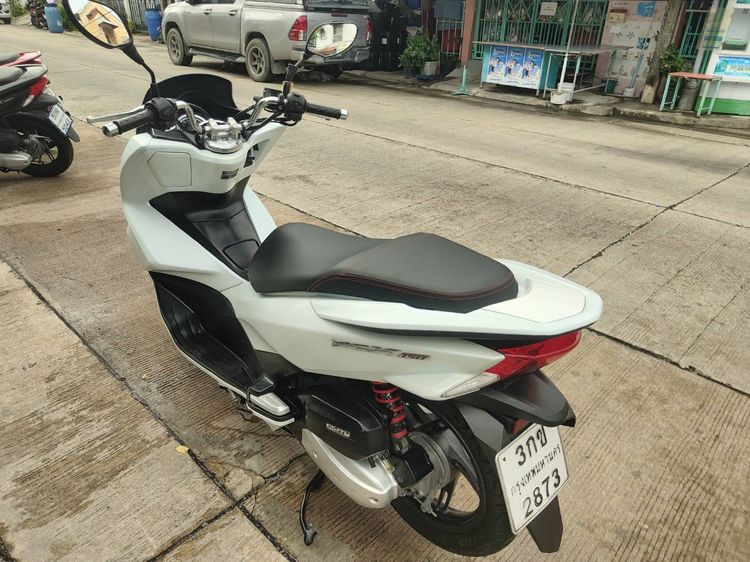 🛵ยังไงก็ขาย PCX 150 ปี 57 เครื่องดี สีสวย สตาร์ทมือ กุญแจรีโมท เล่มชุดโอนครบ+เปลี่ยนถ่ายน้ำมันเครื่องฟรี ส่งฟรี30 ก.ม รูปที่ 7