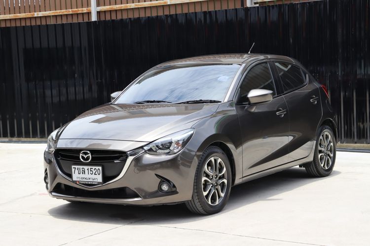 Mazda Mazda 2 2016 1.5 XD High Connect Sedan ดีเซล ไม่ติดแก๊ส เกียร์อัตโนมัติ น้ำตาล