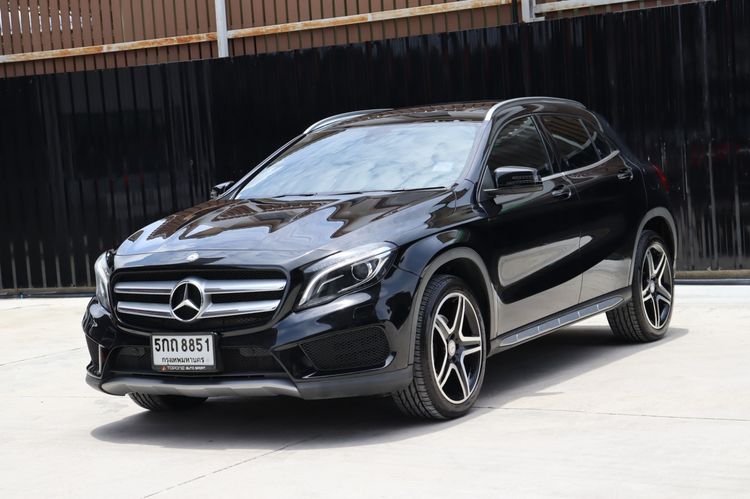 รถ Mercedes-Benz GLA-Class GLA250 สี ดำ