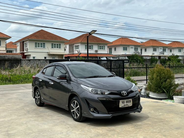 Toyota Yaris ATIV 2019 1.2 S Plus Sedan เบนซิน ไม่ติดแก๊ส เกียร์อัตโนมัติ เทา รูปที่ 3