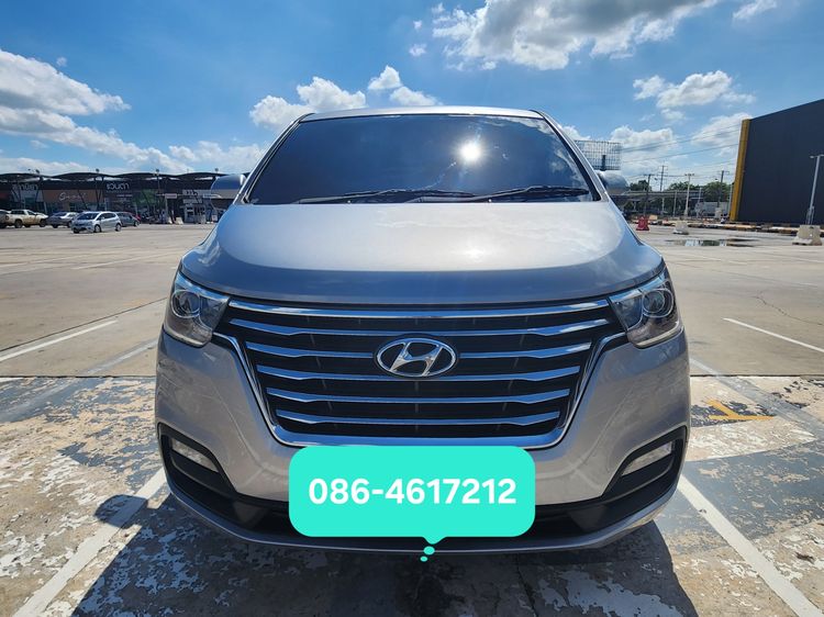 รถ Hyundai H-1  2.5 Elite NS สี เทา
