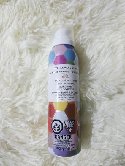 Bath & Body Works Shimmer Fizz Body Lotion 🌈คอลเลกชันพิเศษ Love Always Wins รูปที่ 2