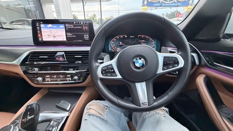 BMW Series 5 2021 530e Sedan เบนซิน ไม่ติดแก๊ส เกียร์อัตโนมัติ ขาว รูปที่ 4