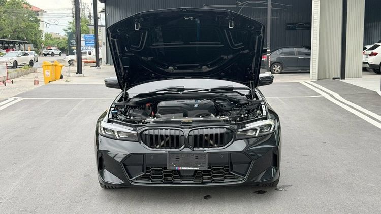 BMW Series 5 2021 530e Sedan เบนซิน ไม่ติดแก๊ส เกียร์อัตโนมัติ ขาว รูปที่ 4