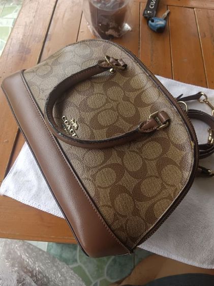 กระเป๋าถือ Coach Mini Sierra รูปที่ 6
