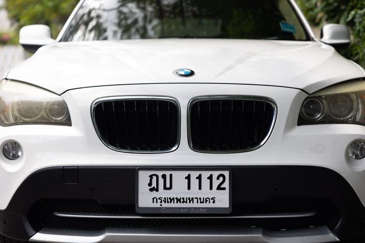 BMW X1 2011 2.0 sDrive18i Utility-car เบนซิน เกียร์อัตโนมัติ ขาว รูปที่ 4
