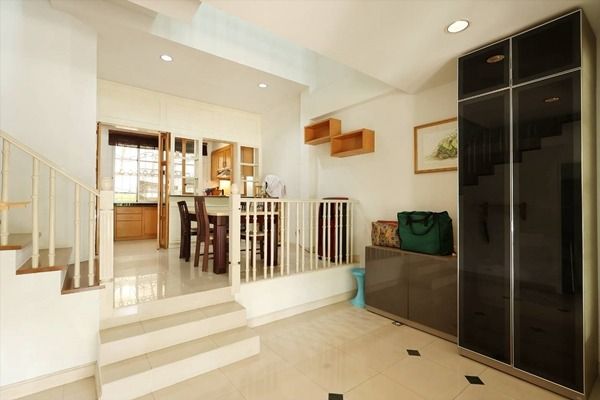ไม่มี ให้เช่าทาวน์โฮม 3 ชั้น หลังริม บ้านกลางกรุง เดอะรอยัล เวียนนา รัชวิภา (Baan Klang Krung The Royal Vienna Ratchavipha) รูปที่ 3