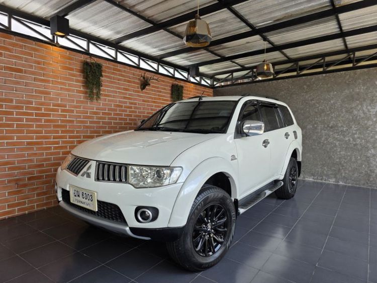 รถ Mitsubishi Pajero Sport 2.5 GT สี ขาว