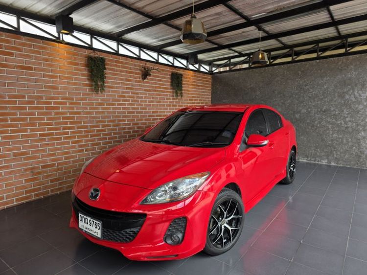 รถ Mazda Mazda3 2.0 Maxx สี แดง
