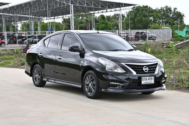 รถ Nissan Almera 1.2 E สี ดำ