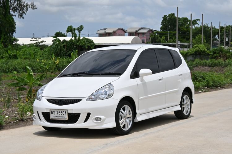 Honda Jazz 2007 1.5 E i-DSi Sedan เบนซิน ไม่ติดแก๊ส เกียร์อัตโนมัติ ขาว รูปที่ 2
